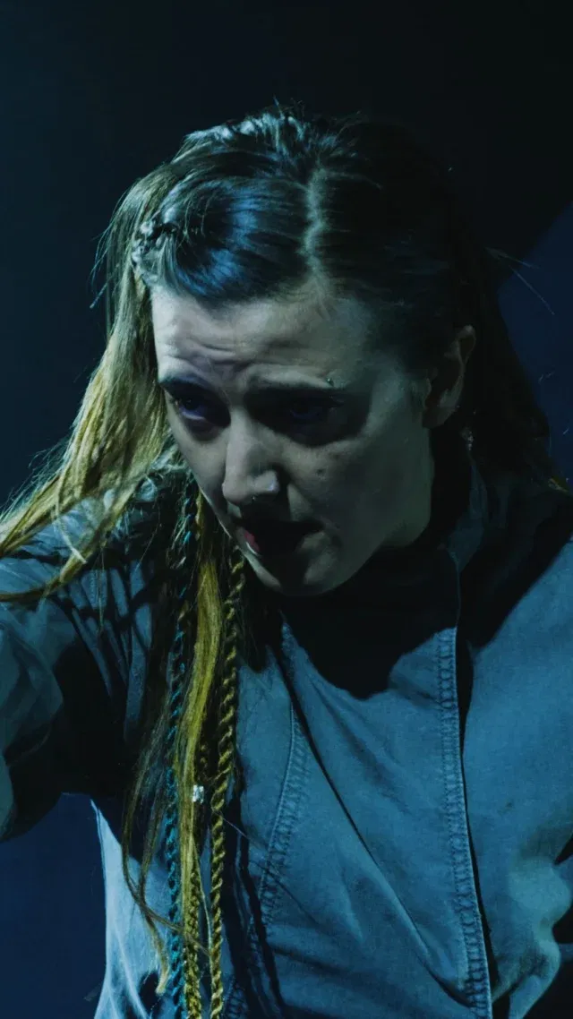 Ritme als verzet. Lichamen die spreken waar woorden tekortschieten.

XANUUN is een rauwe, energieke dansvoorstelling over macht, afkomst en identiteit. Met stampende beats, fysieke intensiteit en persoonlijke verhalen brengen de dansers van @x_yusuf_boss; een indringende performance die je voelt tot in je borstkas. Een kolkende mix van dans, muziek en woord die langzaam toewerkt naar een allesverzengende finale.

📅 VR 3 APRIL
🕗 20.30 uur
📍 LUX 7
🎟️ Tickets via lux-nijmegen.nl

#LUXNijmegen #dans #theater #urban #podium