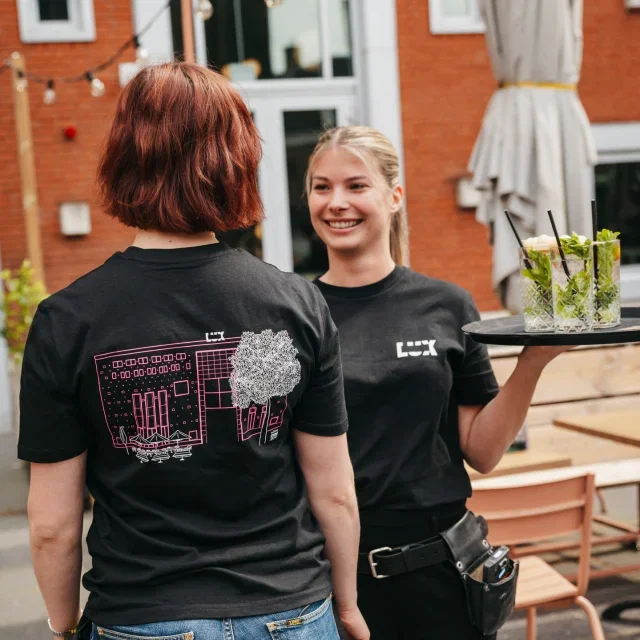 Heb jij de nieuwe shirtjes in de horeca al gezien? 👀

#luxnijmegen #luxhoreca #cafelux #arthouse