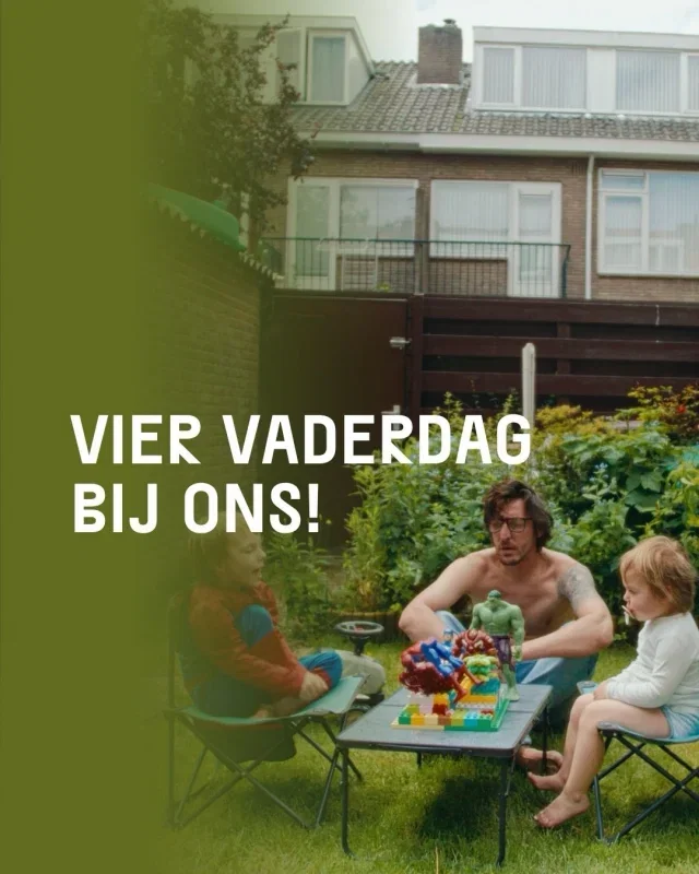 Vaderdag vier je bij ons! 💙

Deze Vaderdag zetten we vaders centraal op het grote doek. Vrijdag 19 juni vertonen we Papa Terrible, inclusief Film & Gesprek met regisseur Jeroen Bronckers en hoofdrolspeler Thijs Heij. Daarnaast vertonen we de eigenzinnige film Captain Fantastic als LUX Rewind-editie op zondag 21 juni.

Twee films over opvoeden, loslaten en je eigen weg vinden. De perfecte manier om jouw Vaderdag in te vullen!

#luxnijmegen #nijmegen #vaderdag #film