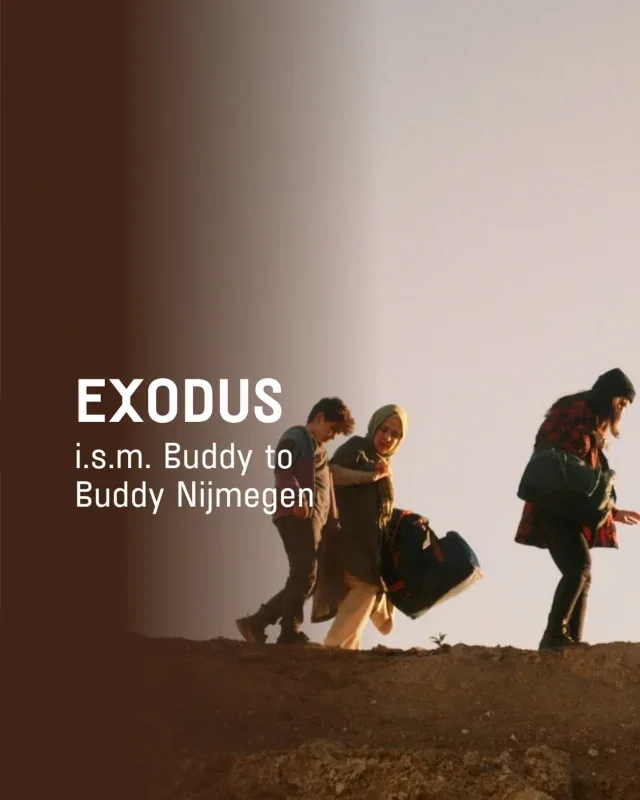 🎬 Vanavond om 19.30 uur vertonen we Exodus bij LUX, als onderdeel van de opening van het nieuwe culturele seizoen. Dit indrukwekkende drama volgt mensen uit verschillende lagen van de Turkse samenleving die naar aanleiding van de gepoogde staatsgreep in 2016 Turkije proberen te ontvluchten en schuilen nabij de Griekse grens, waar ze hun verhalen met elkaar delen en geconfronteerd worden met de ernst van hun situaties.

Exodus is de eerste in een reeks van maandelijkse films gekozen door een filmraad bestaande uit nieuwe Nijmegenaren die hierheen zijn gevlucht. Het doel is om meer verbinding te creëren tussen Nijmegenaren van ver en van hier, om het filmaanbod uit te breiden en nieuwe perspectieven te ontdekken. Deze filmraad is een samenwerking tussen LUX en Buddy to Buddy Nijmegen.

Tickets zijn te koop via onze website.

#LUX #LUXNijmegen #arthouse