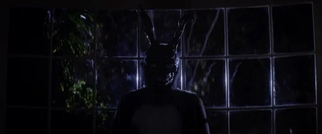 Vandaag is het 2 oktober. Een datum die Donnie Darko fans maar al te goed kennen…🐇⏳

Op 19 november keert Richard Kelly’s cultklassieker terug naar het grote doek.

Koop nu je kaarten via onze website.

#LUX #LUXNijmegen #arthouse